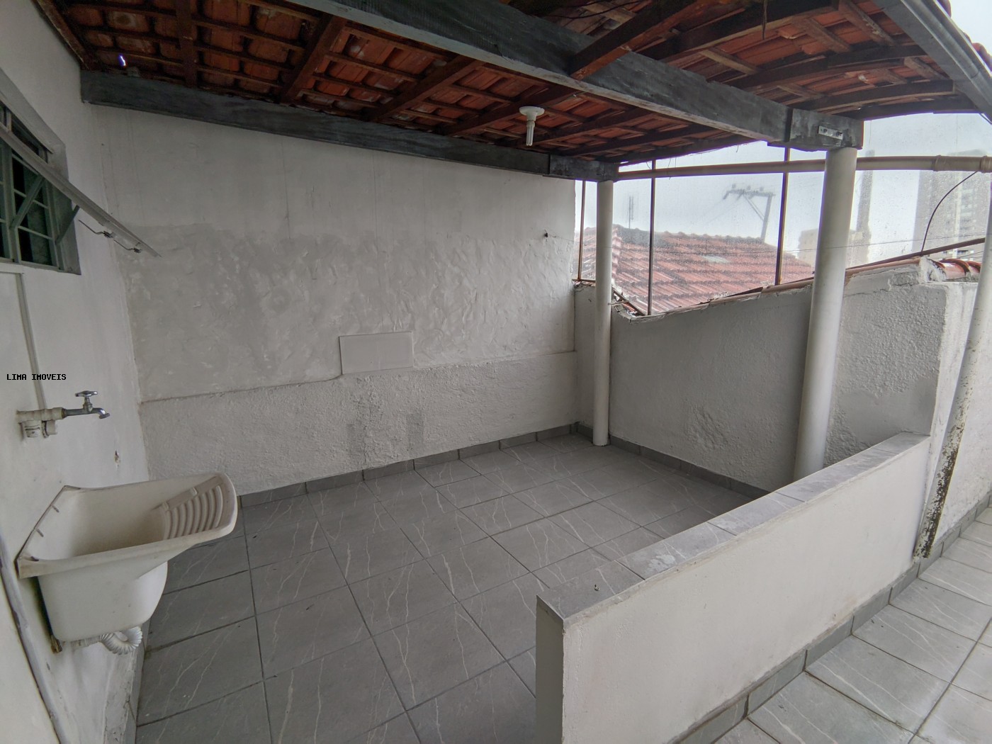 Casa para alugar com 1 quarto, 50m² - Foto 11
