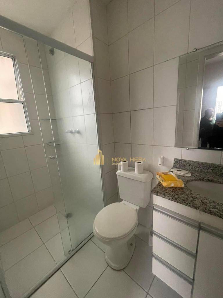 Apartamento à venda com 3 quartos, 75m² - Foto 2