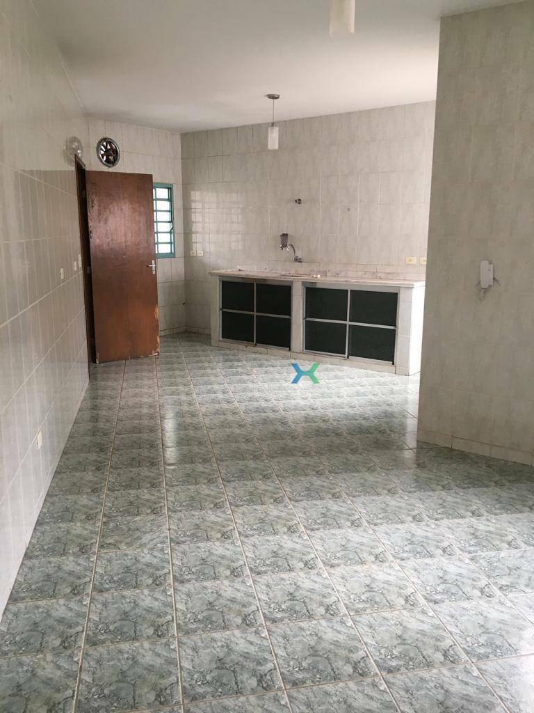 Sobrado à venda com 3 quartos, 400m² - Foto 13