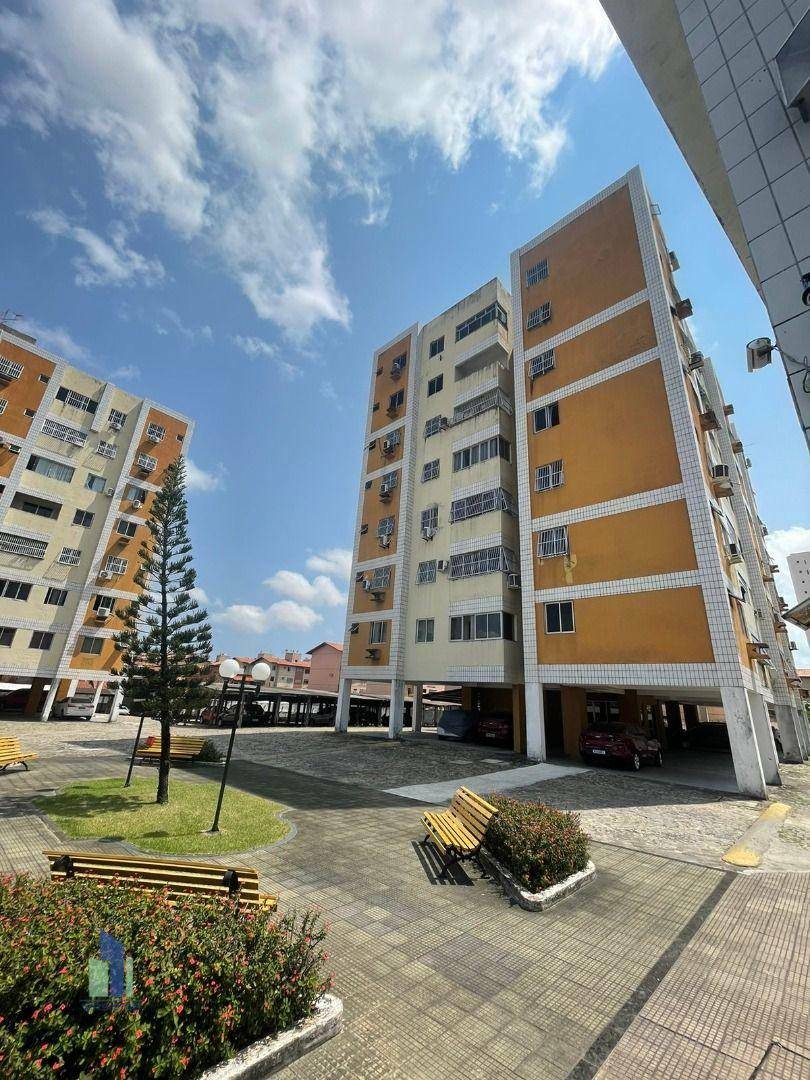 Apartamento à venda com 3 quartos, 60m² - Foto 2