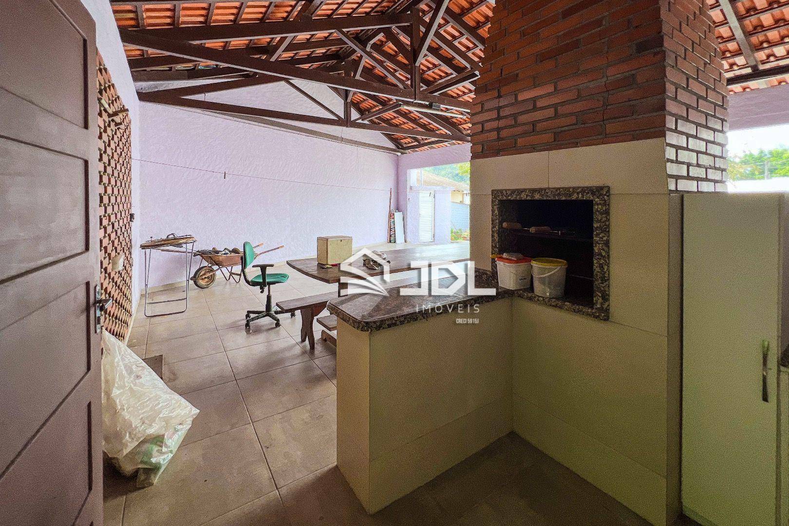 Casa à venda com 4 quartos, 235m² - Foto 11