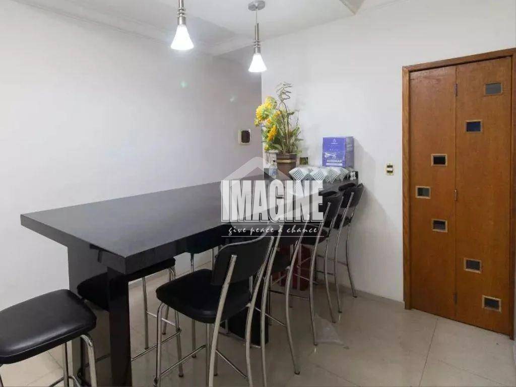 Sobrado à venda com 3 quartos, 250m² - Foto 5