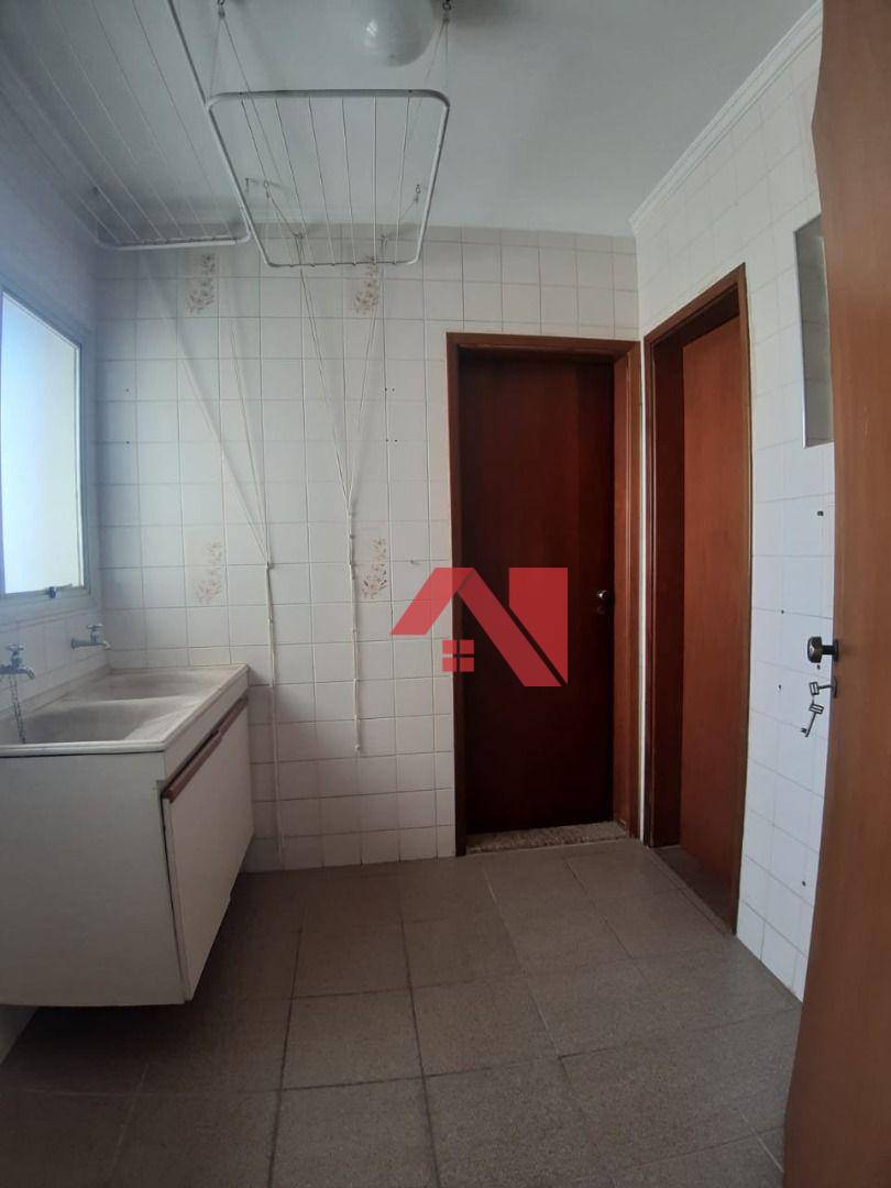 Apartamento à venda com 3 quartos, 104m² - Foto 13