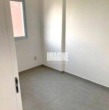 Apartamento à venda com 2 quartos, 40m² - Foto 8