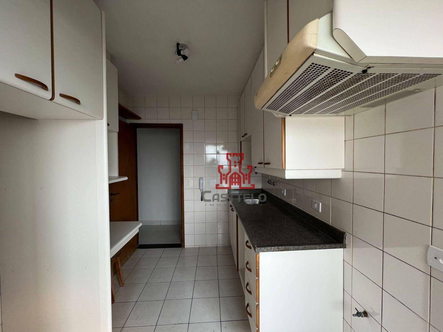 Apartamento à venda com 3 quartos, 77m² - Foto 6