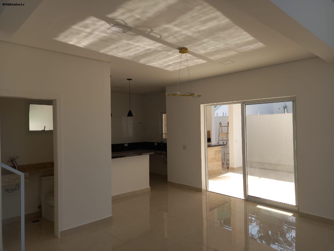 Casa à venda com 3 quartos, 300m² - Foto 3