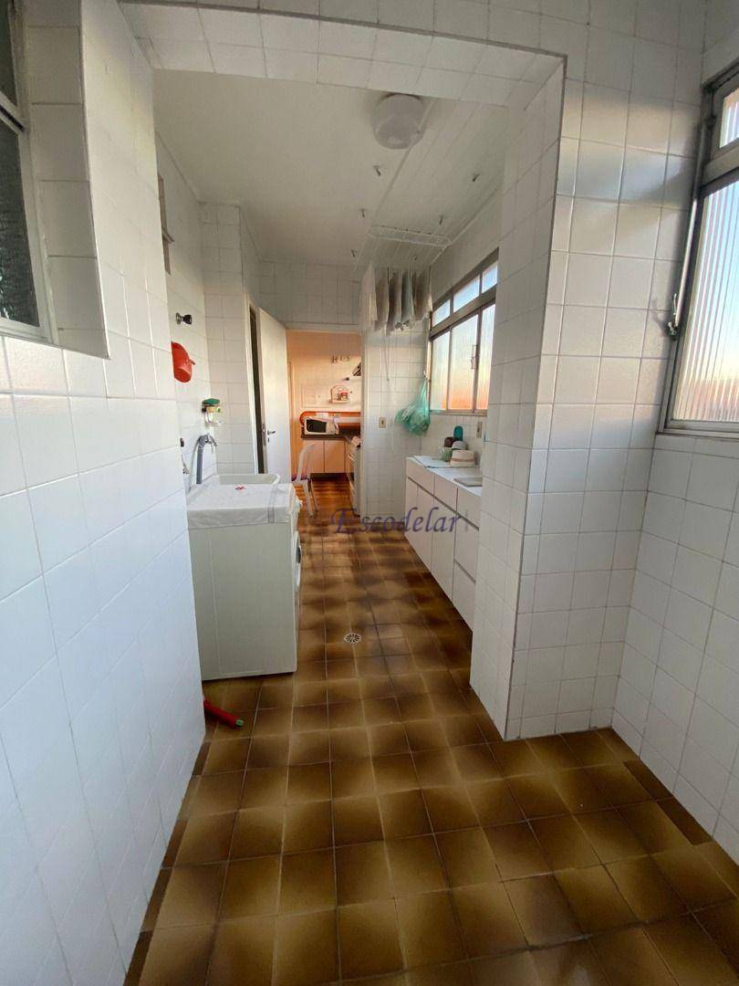 Apartamento à venda com 3 quartos, 151m² - Foto 32