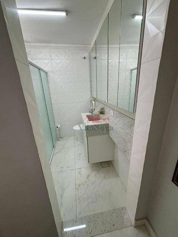 Sobrado à venda e aluguel com 3 quartos, 208m² - Foto 18