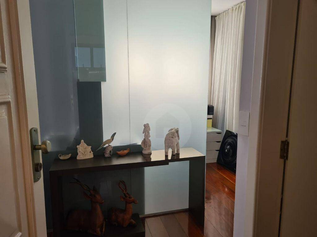 Apartamento à venda com 4 quartos, 155m² - Foto 19