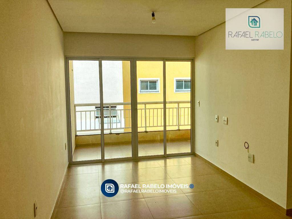 Apartamento à venda com 3 quartos, 75m² - Foto 2