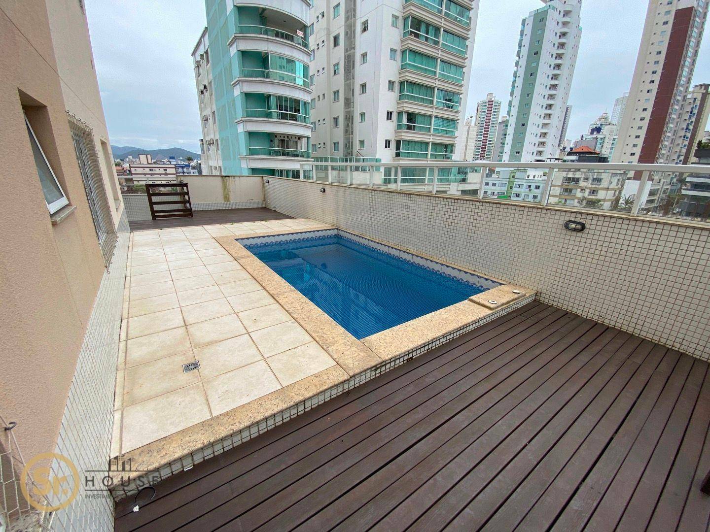 Apartamento à venda com 3 quartos, 160m² - Foto 6