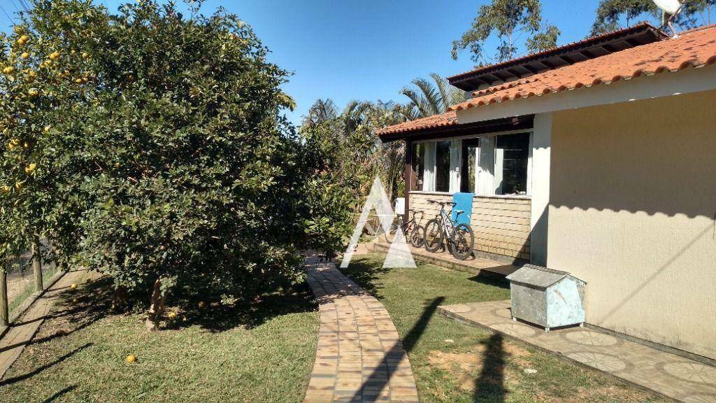 Casa à venda com 4 quartos, 110m² - Foto 18