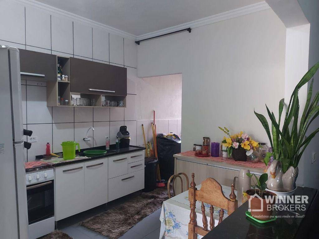 Casa à venda com 4 quartos, 130m² - Foto 13