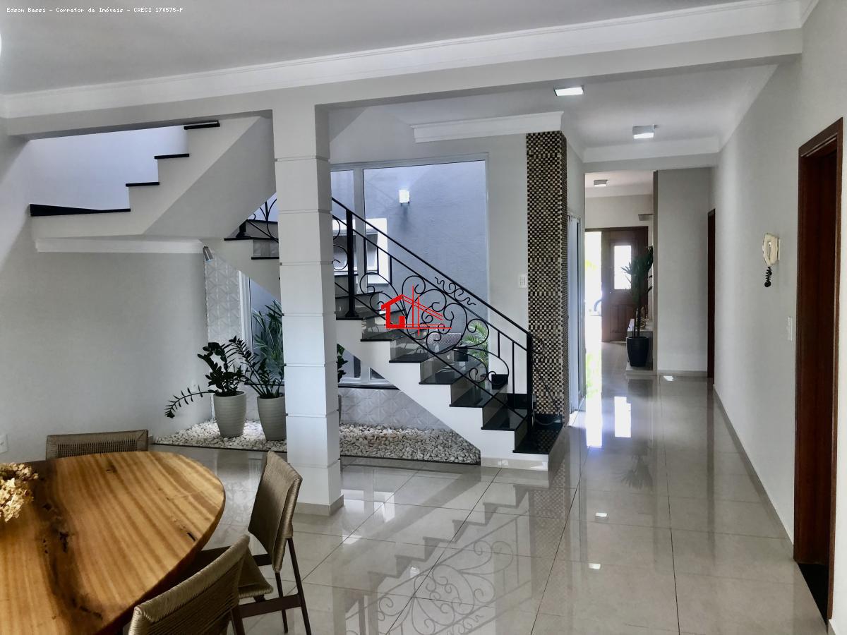 Casa de Condomínio à venda com 4 quartos, 318m² - Foto 16