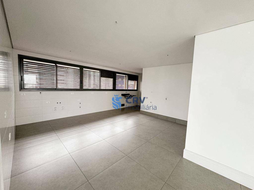 Apartamento à venda com 3 quartos, 323m² - Foto 4