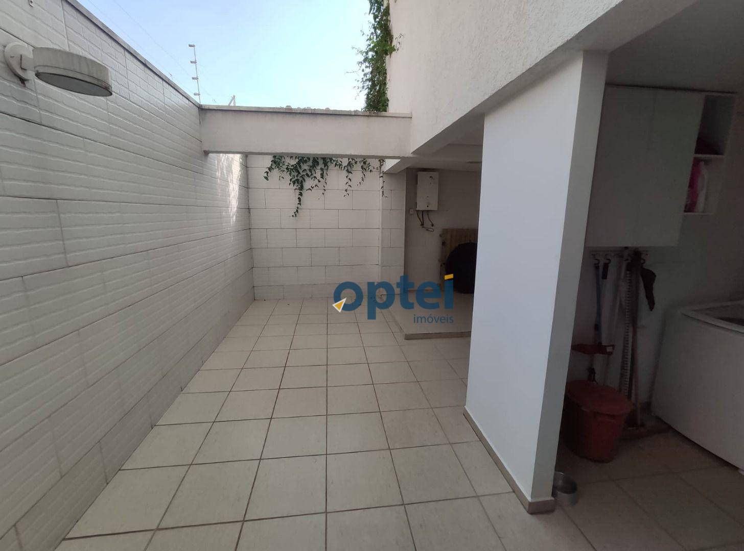 Sobrado à venda e aluguel com 5 quartos, 275m² - Foto 23