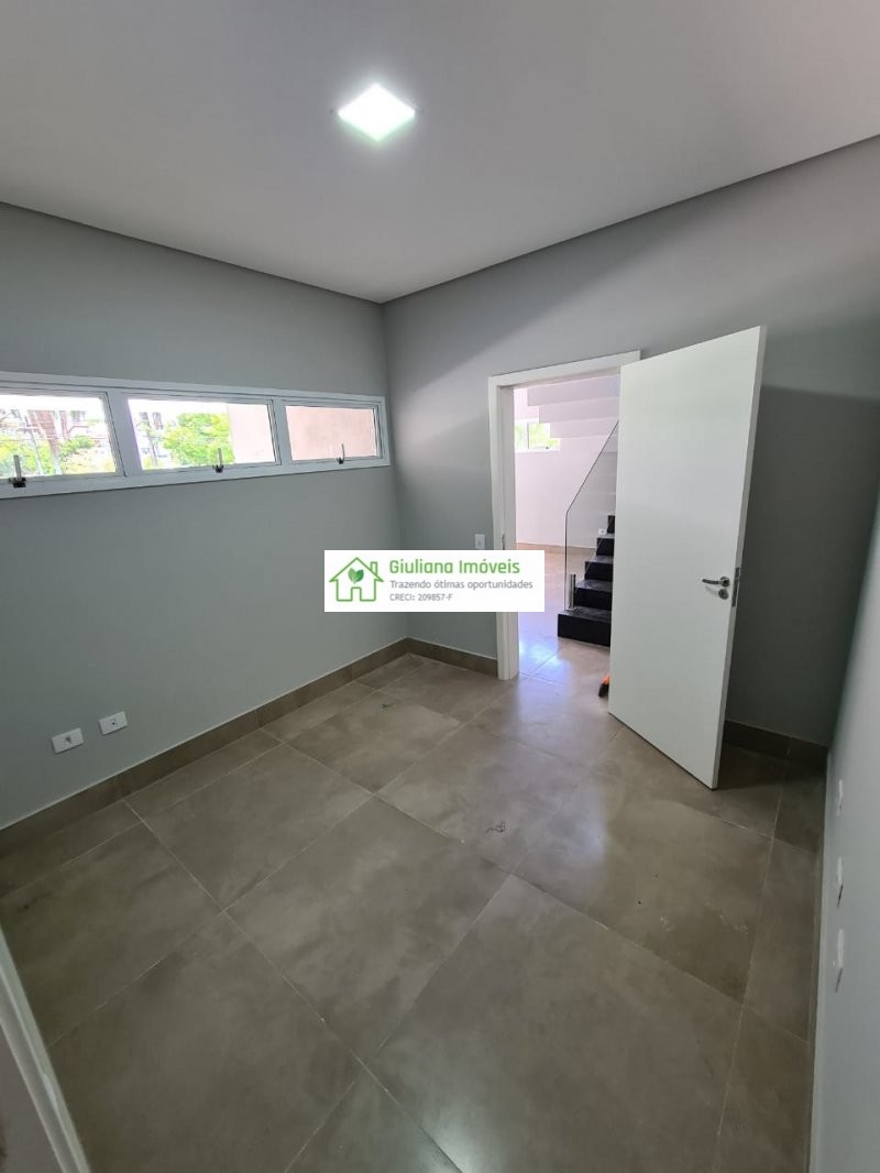 Casa à venda com 3 quartos, 330m² - Foto 17