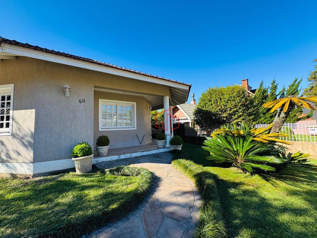 Casa, 4 quartos, 238 m² - Foto 3