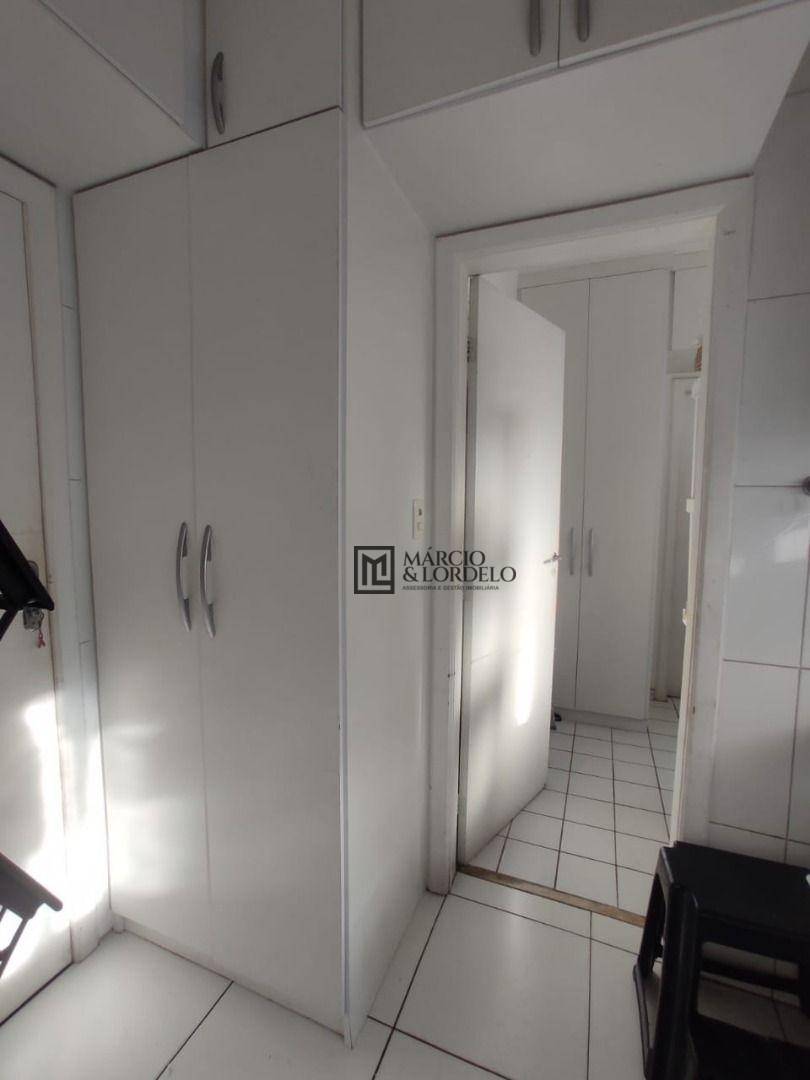 Apartamento à venda com 3 quartos, 126m² - Foto 4