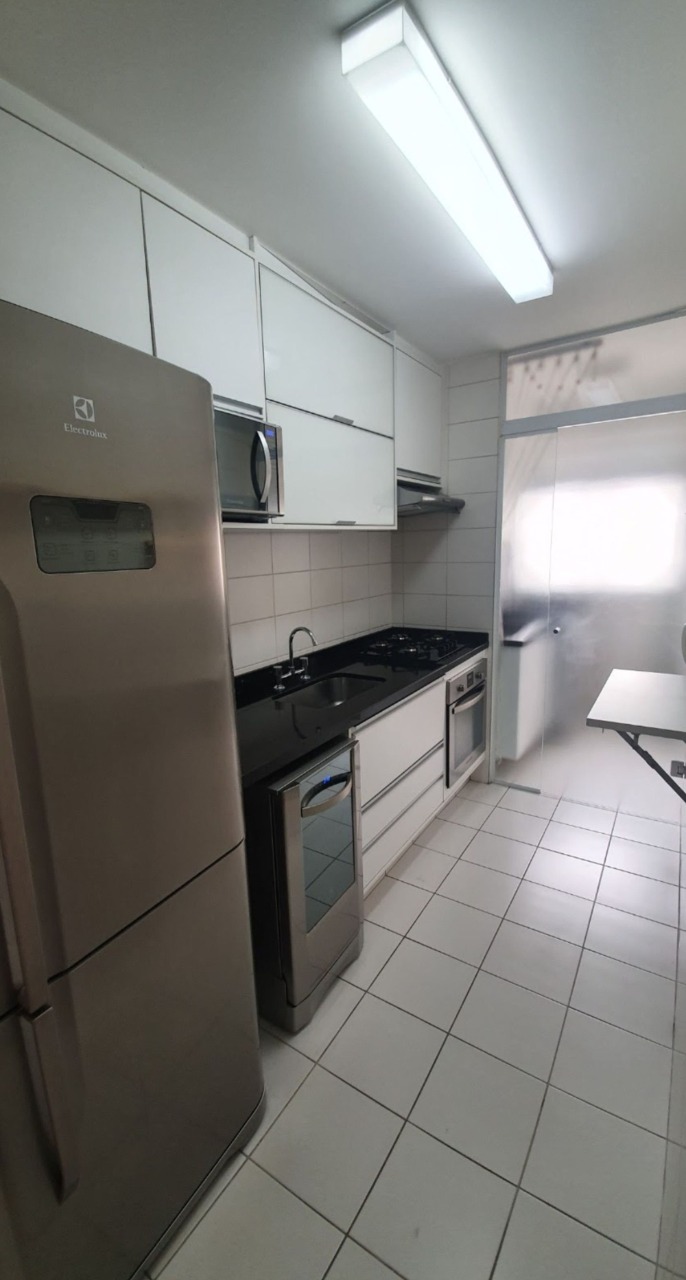 Apartamento à venda com 2 quartos, 65m² - Foto 3