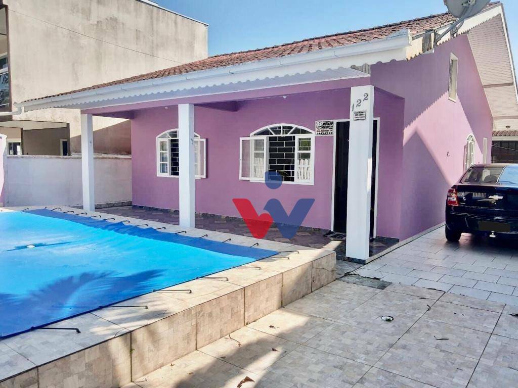 Casa à venda com 4 quartos, 172m² - Foto 2