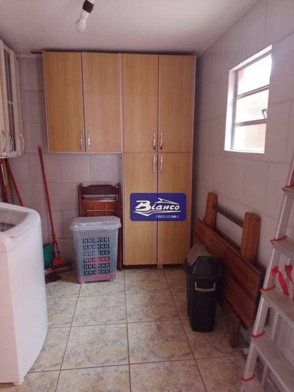 Casa à venda com 3 quartos, 138m² - Foto 11