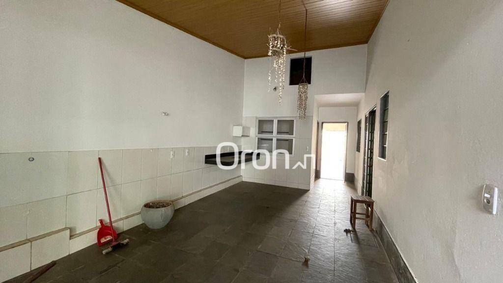 Casa à venda com 4 quartos, 200m² - Foto 21