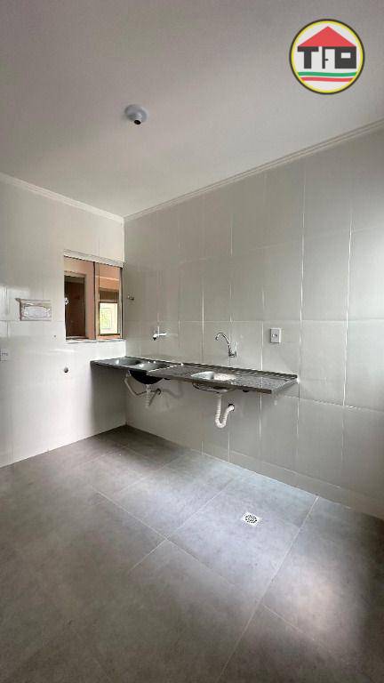 Apartamento para alugar com 2 quartos, 1m² - Foto 2