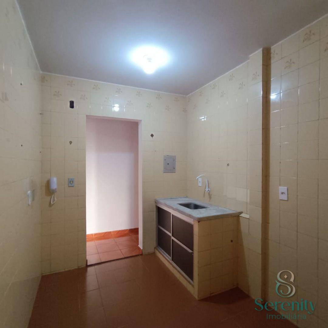 Apartamento para alugar com 1 quarto, 55m² - Foto 2