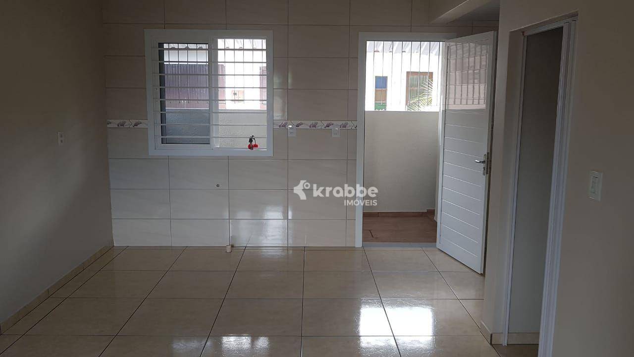 Sobrado para alugar com 2 quartos, 75m² - Foto 2