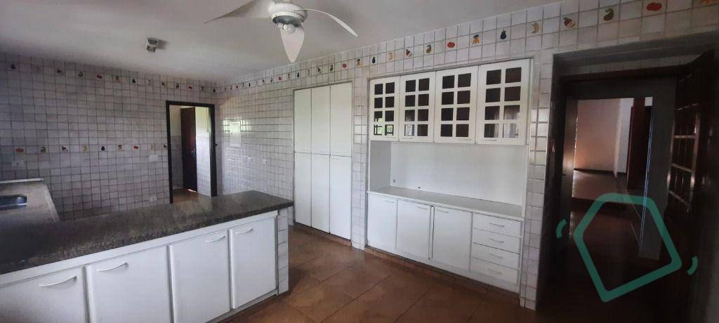 Casa para alugar com 3 quartos, 500m² - Foto 15