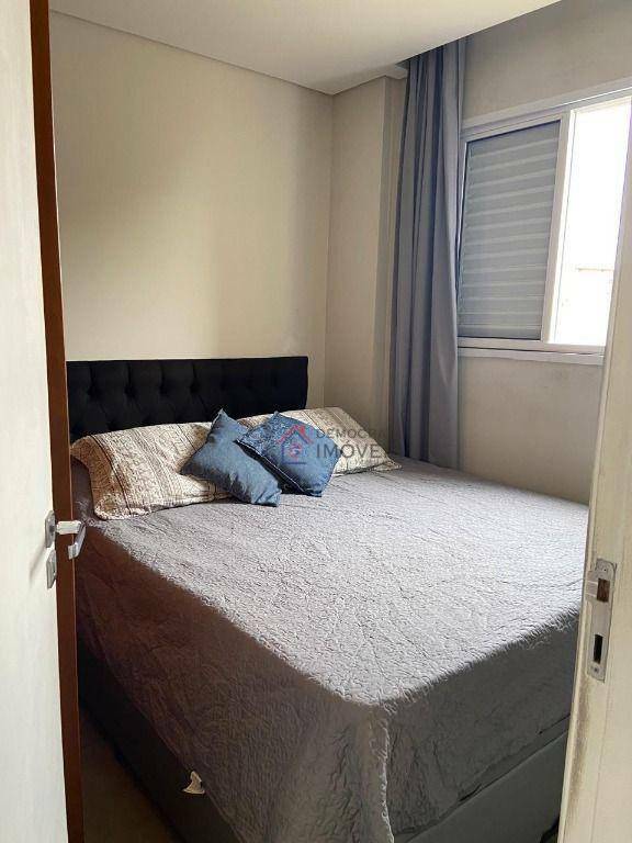 Apartamento à venda com 2 quartos, 56m² - Foto 17