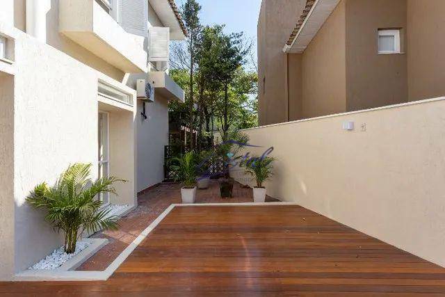 Casa de Condomínio à venda com 4 quartos, 465m² - Foto 3