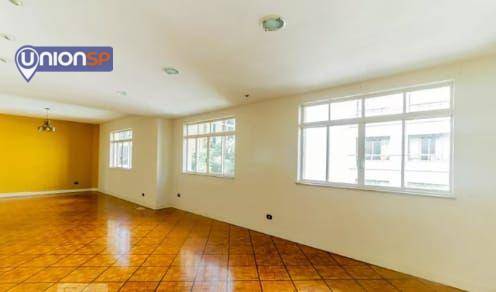 Apartamento à venda com 4 quartos, 240m² - Foto 1