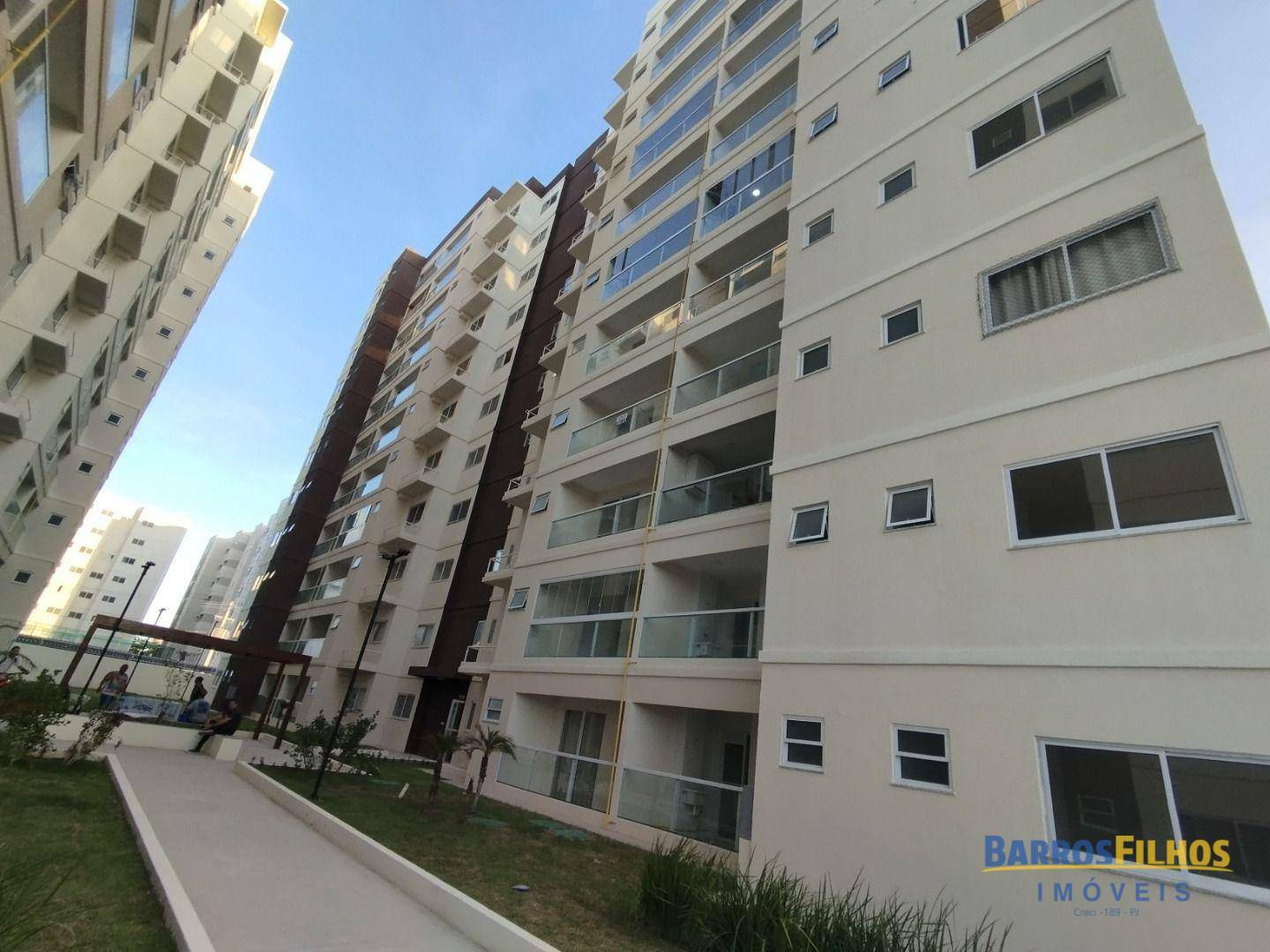 Apartamento para alugar com 3 quartos, 70m² - Foto 2