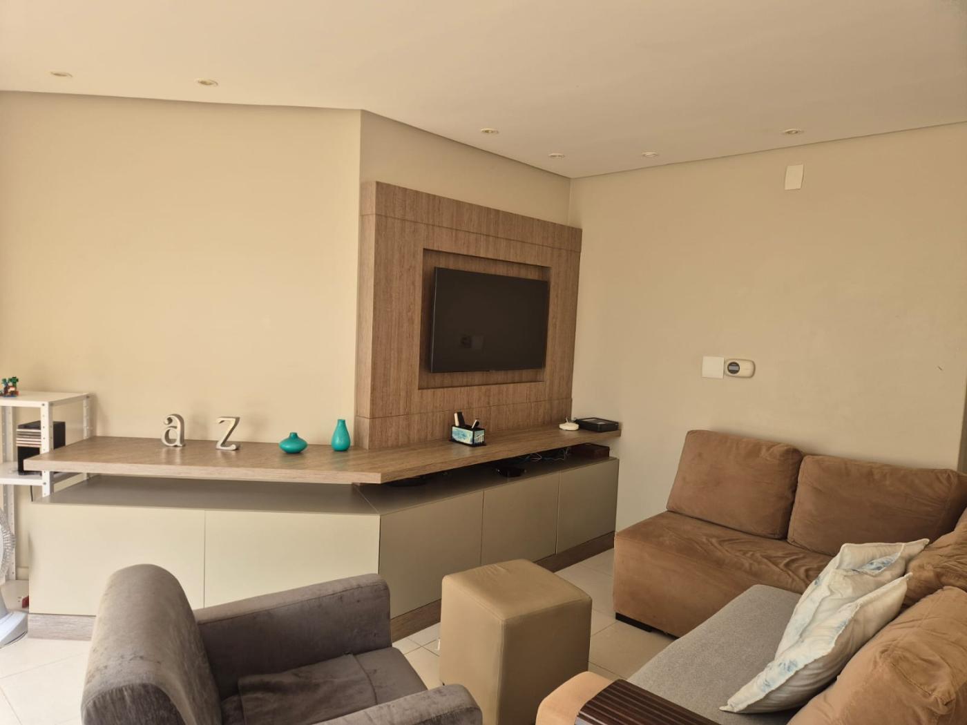 Casa à venda com 3 quartos, 223m² - Foto 3