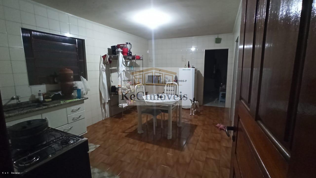 Casa à venda com 4 quartos, 350m² - Foto 18