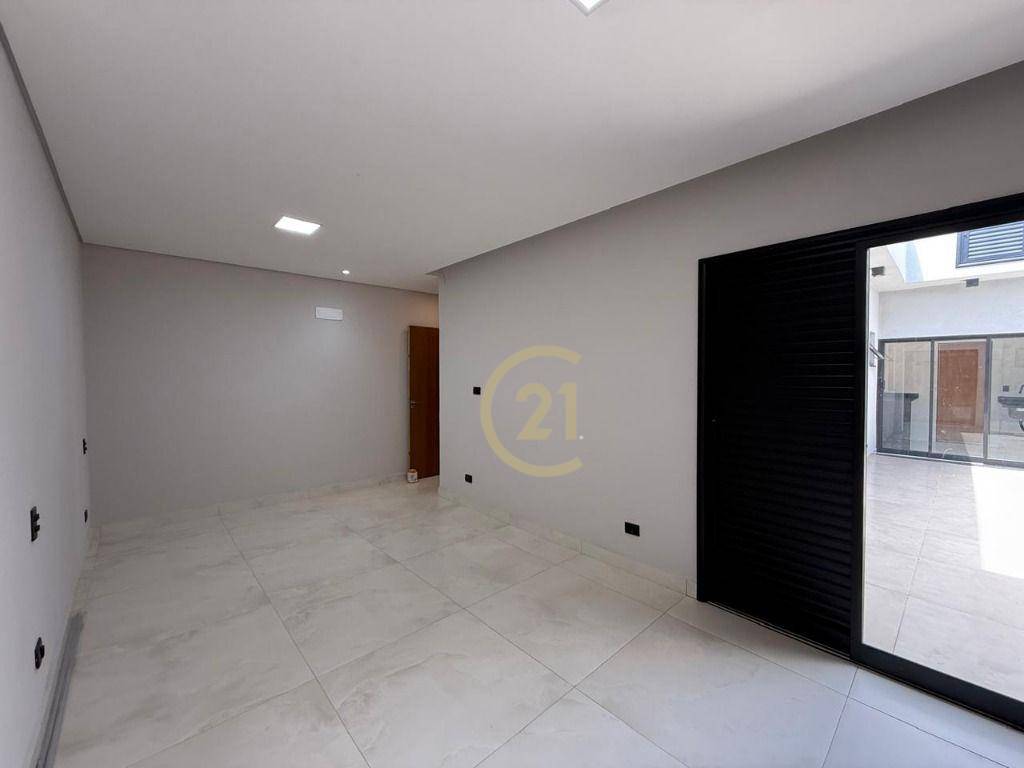 Casa à venda com 3 quartos, 84m² - Foto 5