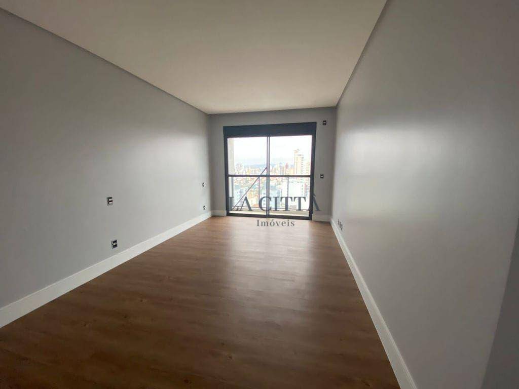 Apartamento à venda com 4 quartos, 322m² - Foto 18