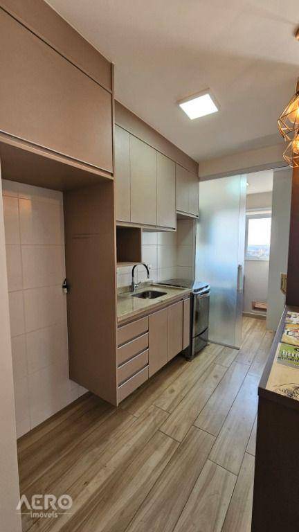 Apartamento à venda com 2 quartos, 65m² - Foto 4