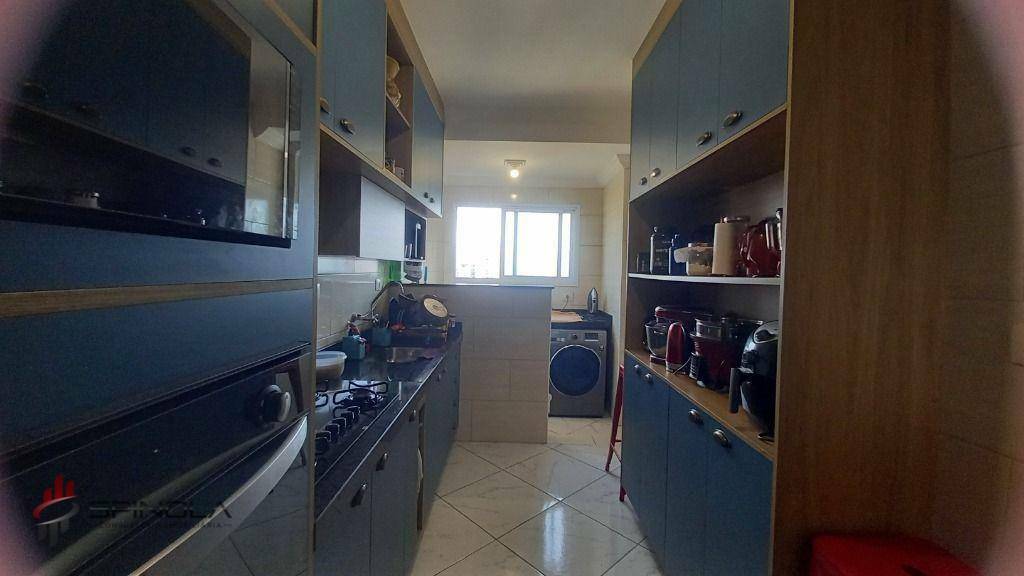 Apartamento à venda com 2 quartos, 72m² - Foto 18