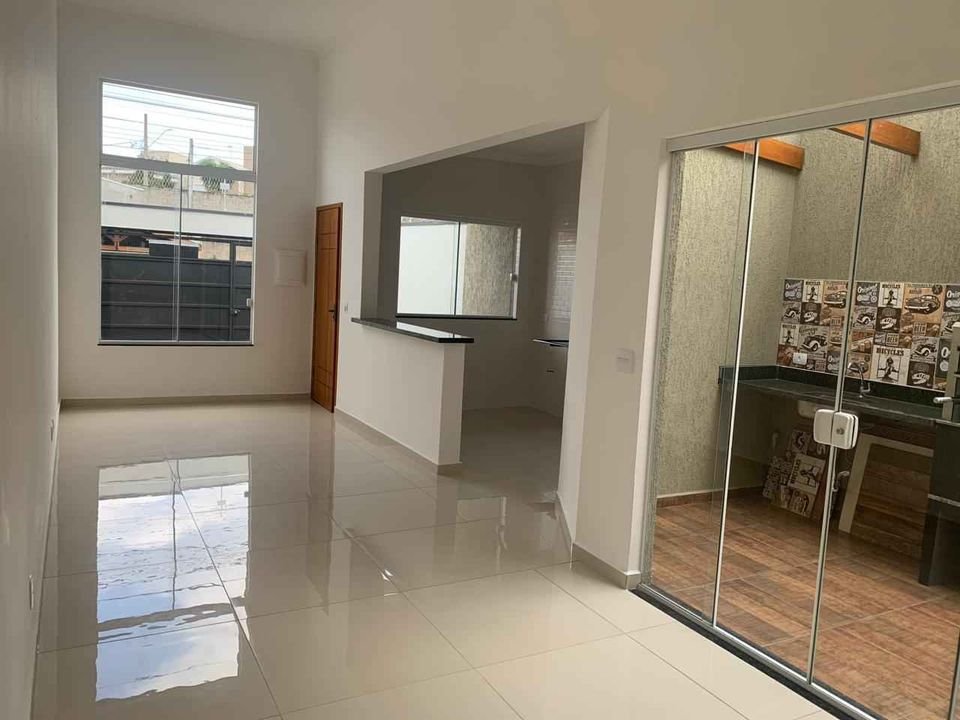 Casa à venda com 3 quartos, 148m² - Foto 3