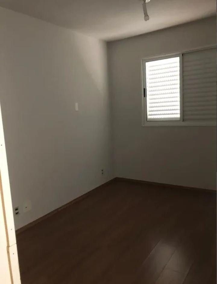 Apartamento para alugar com 2 quartos, 63m² - Foto 12