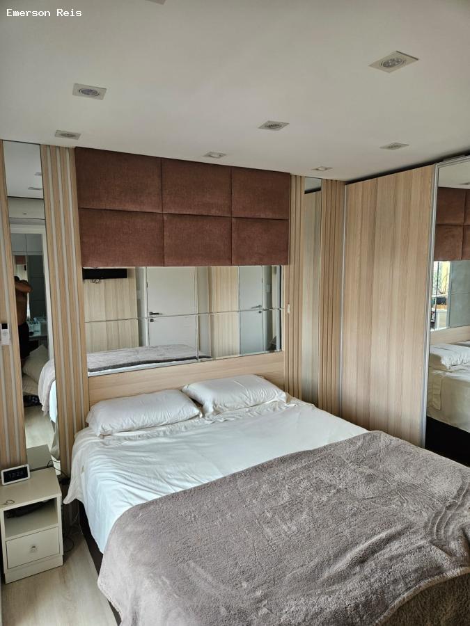 Apartamento à venda com 3 quartos, 100m² - Foto 11