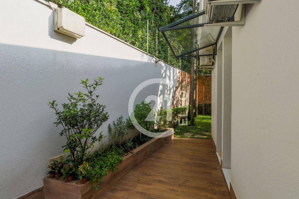 Casa à venda com 4 quartos, 420m² - Foto 27