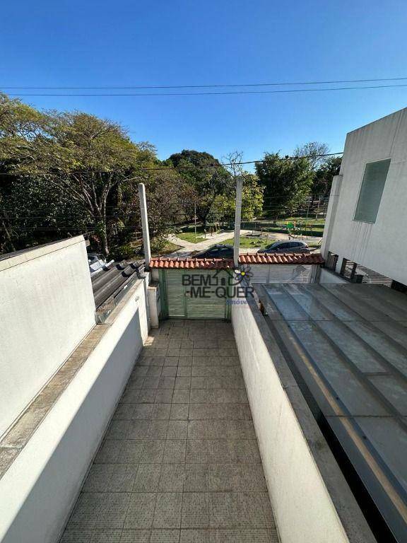 Sobrado à venda com 3 quartos, 90m² - Foto 1