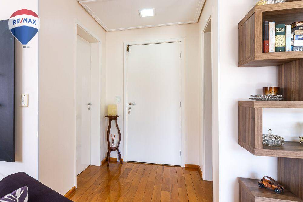 Apartamento à venda com 3 quartos, 140m² - Foto 11