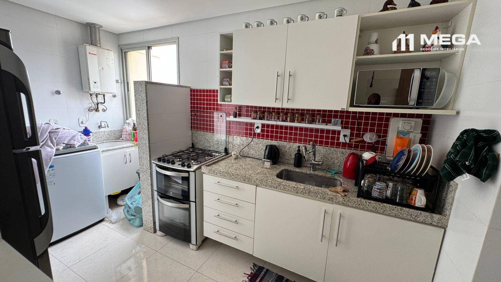 Cobertura, 3 quartos, 212 m² - Foto 2