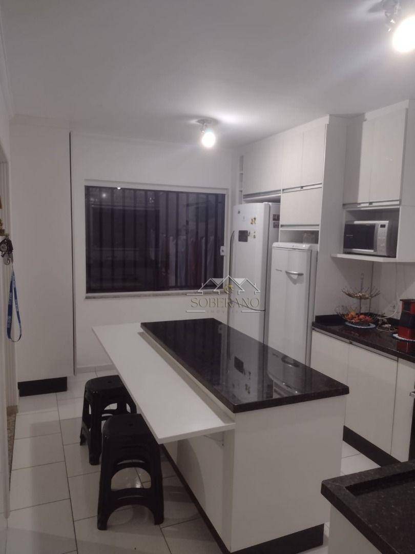 Sobrado à venda com 3 quartos, 111m² - Foto 2