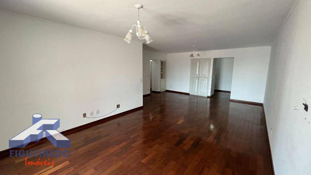 Apartamento à venda com 4 quartos, 197m² - Foto 6